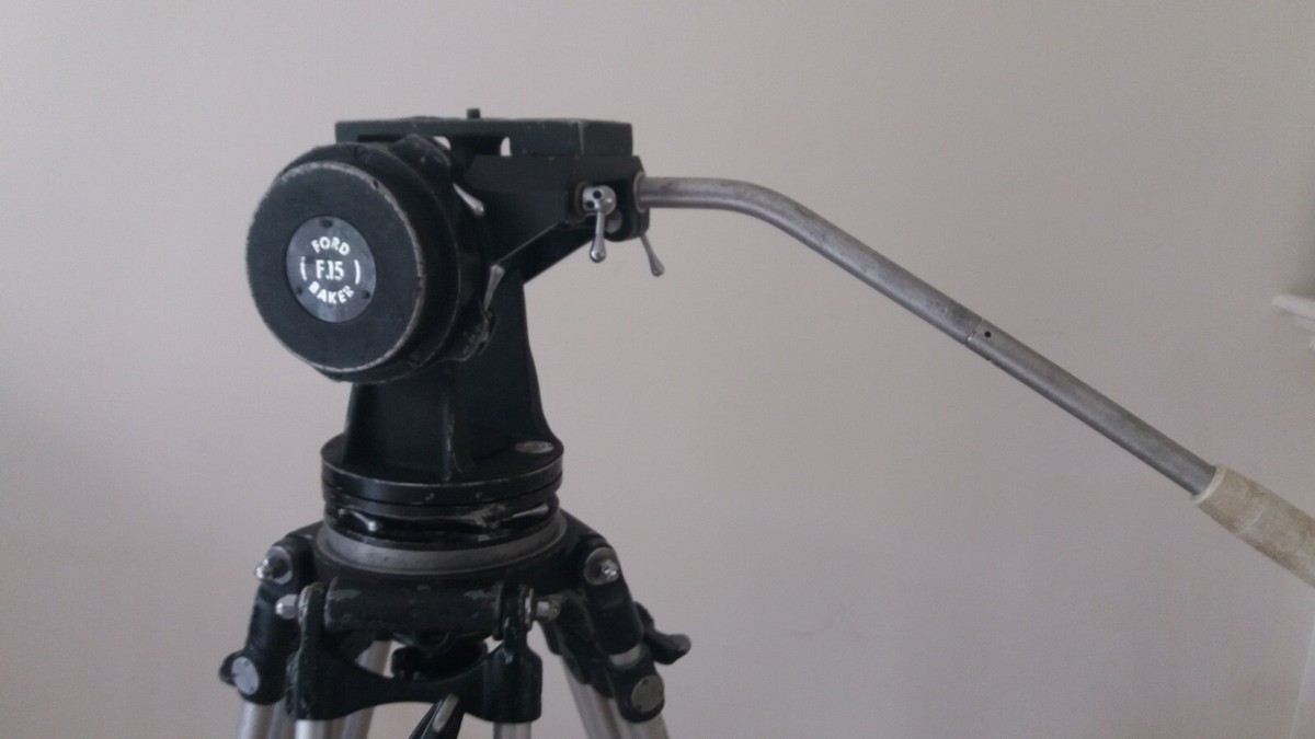 Trépied Ronford Baker F.15.S Avec Tête Fluide Et Accélérateur – Occasion