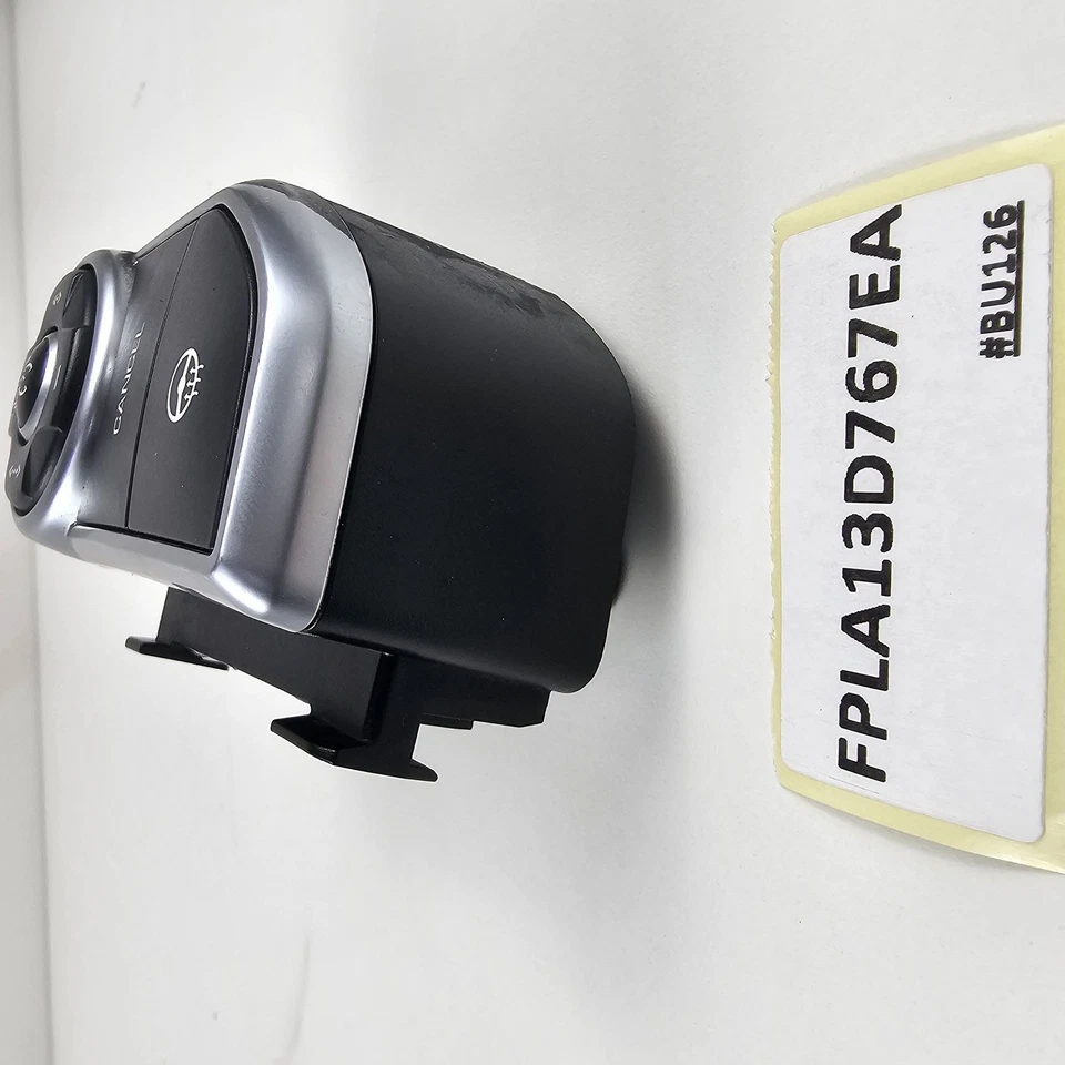 2014-2022 Land Rover Discovery 5 L462 Steering Wheel Switch FPLA13D767EA - Image 3 of 4