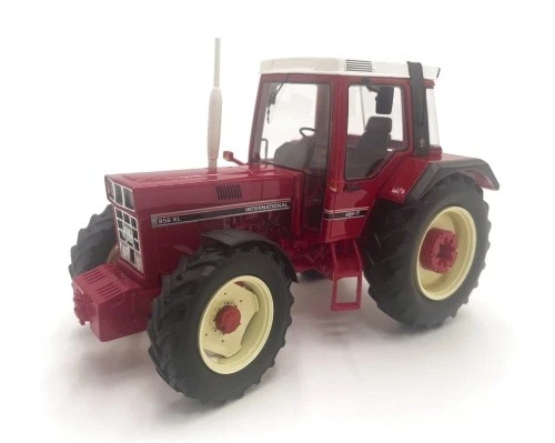 IHC 956 XL ergo-S 4WD 1st Edition Modell von agrarfox models 1:32