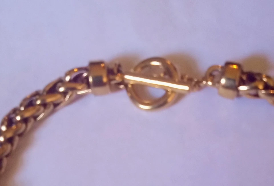 Collar de cadena en tono dorado firmado por Ralph Lauren con cierre de perno de palanca Foto 3 de 4