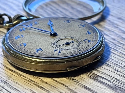 Antique Gruen Wandsworth Thin Model Pocket Watch 17 Jewels Switzerland Suisse