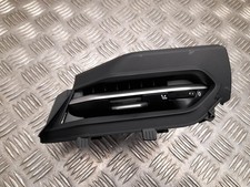 Audi Q5 GUB 2025 Front Right Air Nozzle 8MC820902