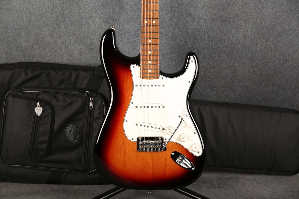 Fender Player Stratocaster, photo 3 of 5