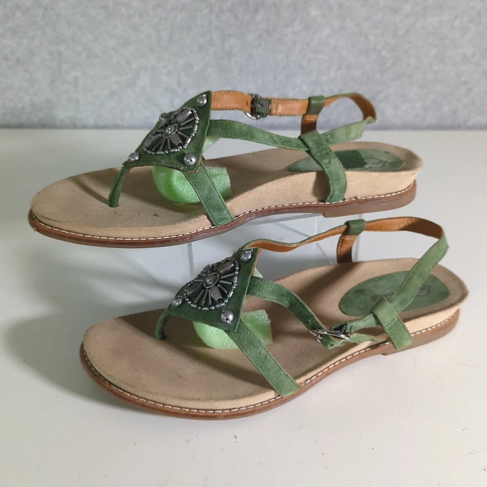 Sandalias Earthies 10B Tello Cuero Verde Plata Medallón Planas Suroeste Foto 2 de 4