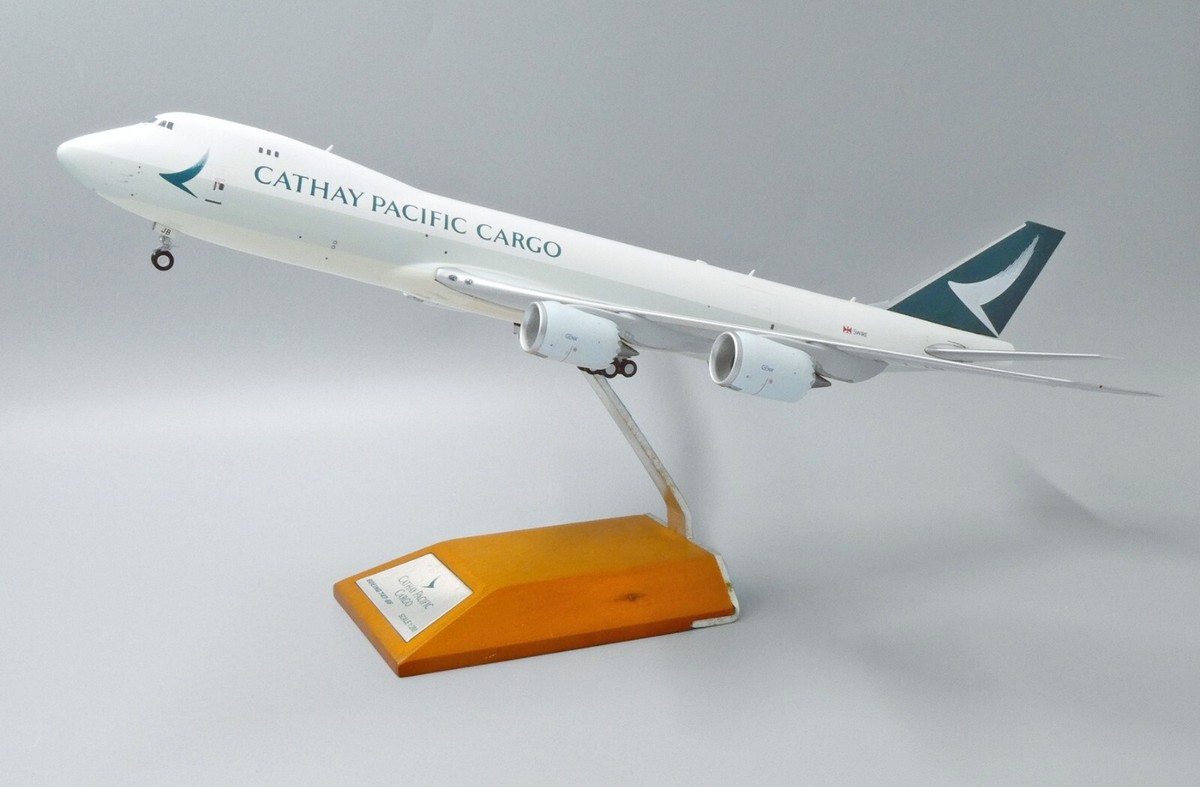 JC Wings XX2184 Cathay Pacific Cargo Boeing 747-8F B-LJB Diecast 1