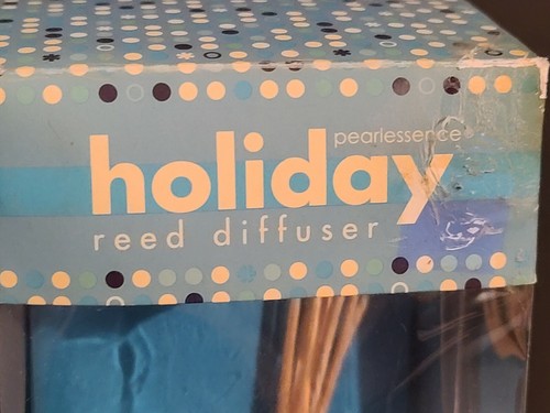 NEW IN BOX Holiday Reed Diffuser By Pearlessence Penguin - Picture 4 of 7