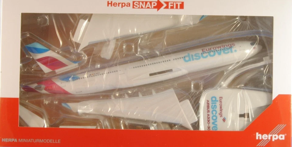 HERPA 613668 Aereo modello Airbus A330-300 Eurowings Discover 1:200 Snap-Fit - Immagine 2 di 4