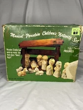 Christmas Musical Porcelain Children’s Nativity Set Plays Silent Night 11 Figure