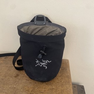 Arc’teryx chalk bag