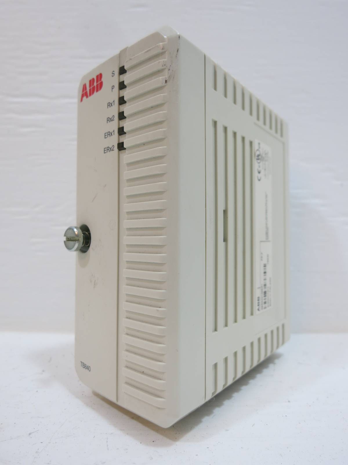 ABB TB840 3BSE021456R1 PR:P PLC Module TB 840 S800 Modulebus Cluster Modem