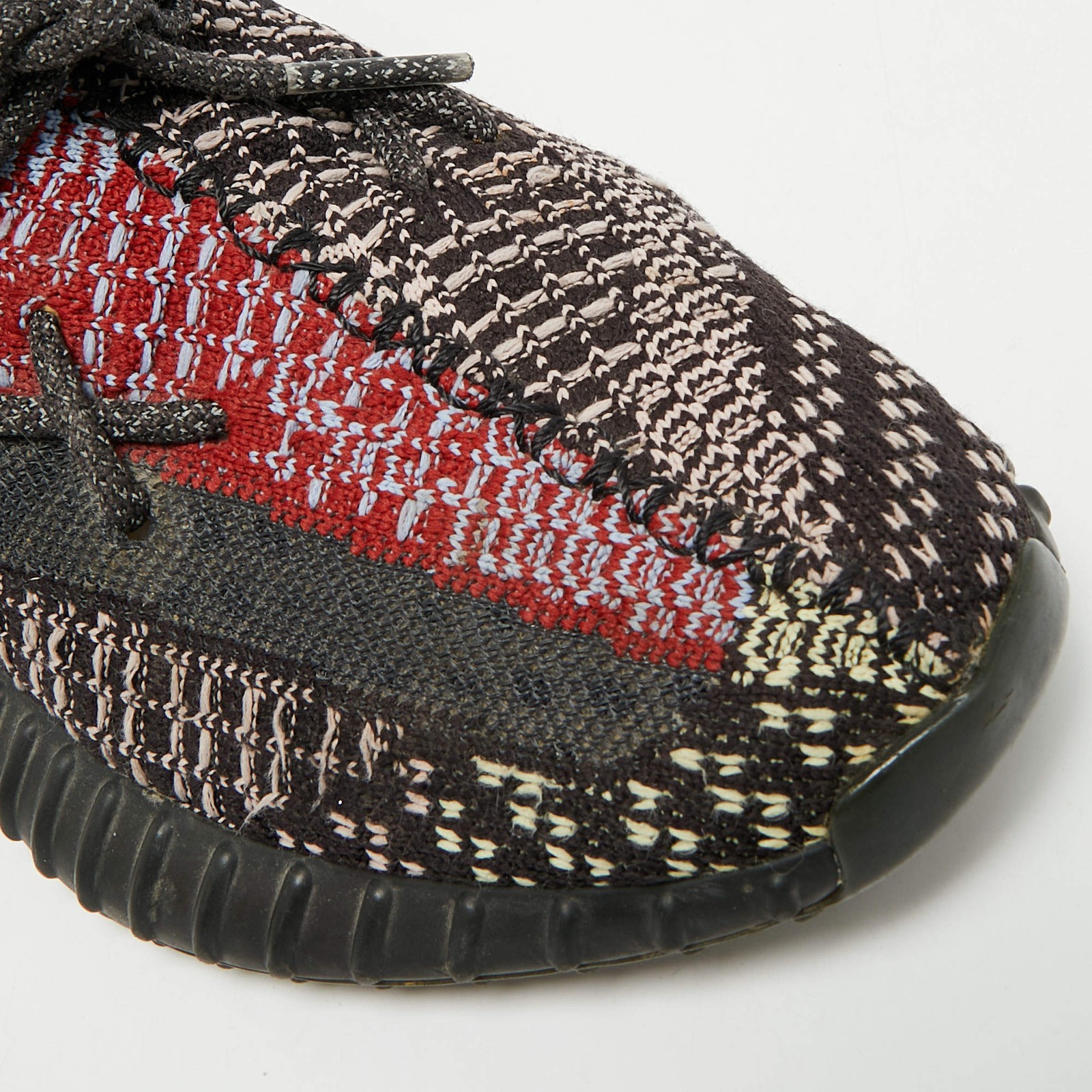 Yeezy x Adidas Boost 350 V2 Yecheil NonReflective Size 40.5 Multicolor Knit image 7