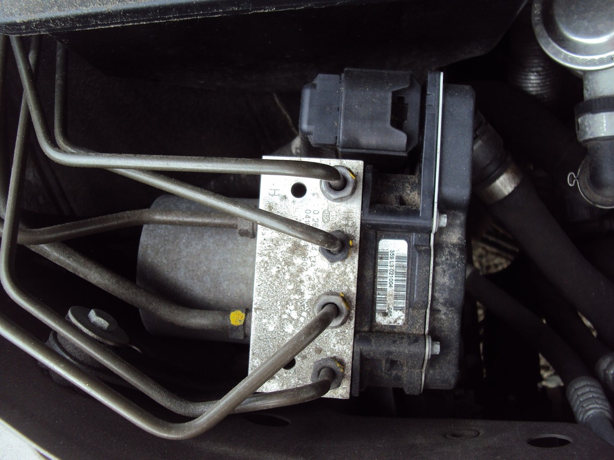 Symptoms Of A Bad ABS Control Module Replacement Cost