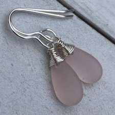 Min Favorit Blossom Pink Sea Glass Teardrop  Silver Pl Artisan Wrap Earrings
