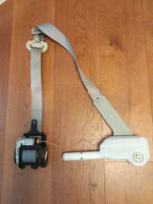 2008 -2014 Nissan Rogue Front Right Passenger Seat Belt Retractor Gray OEM