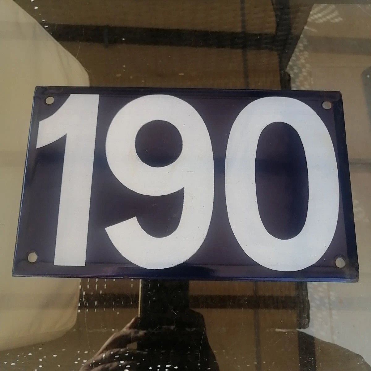 Plaque De Rue émaillée Bombée 10 X 15 Cm : La Concierge Est Dans L Escalier Ccc2769221ba3436de30a925706478c7012