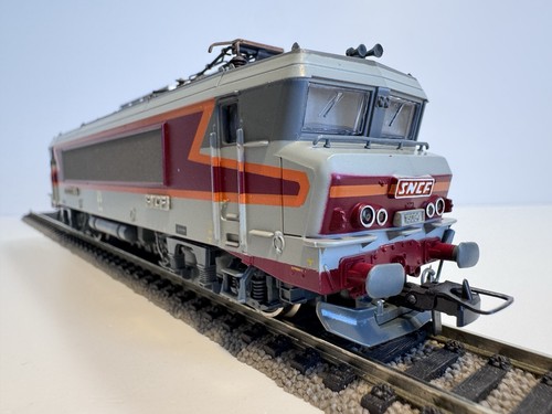 ROCO 43481 - Locomotive électrique type BB 15000 ép.IV SNCF (BB 15054) en HO | Condition: Occasion