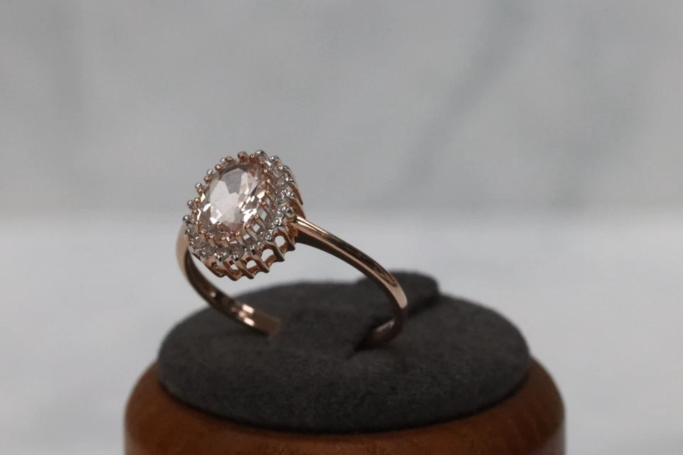 Anillo con racimo de diamantes y morganita de oro rosa de 9 quilates - talla P1/2 - sello del Reino Unido Foto 2 de 4