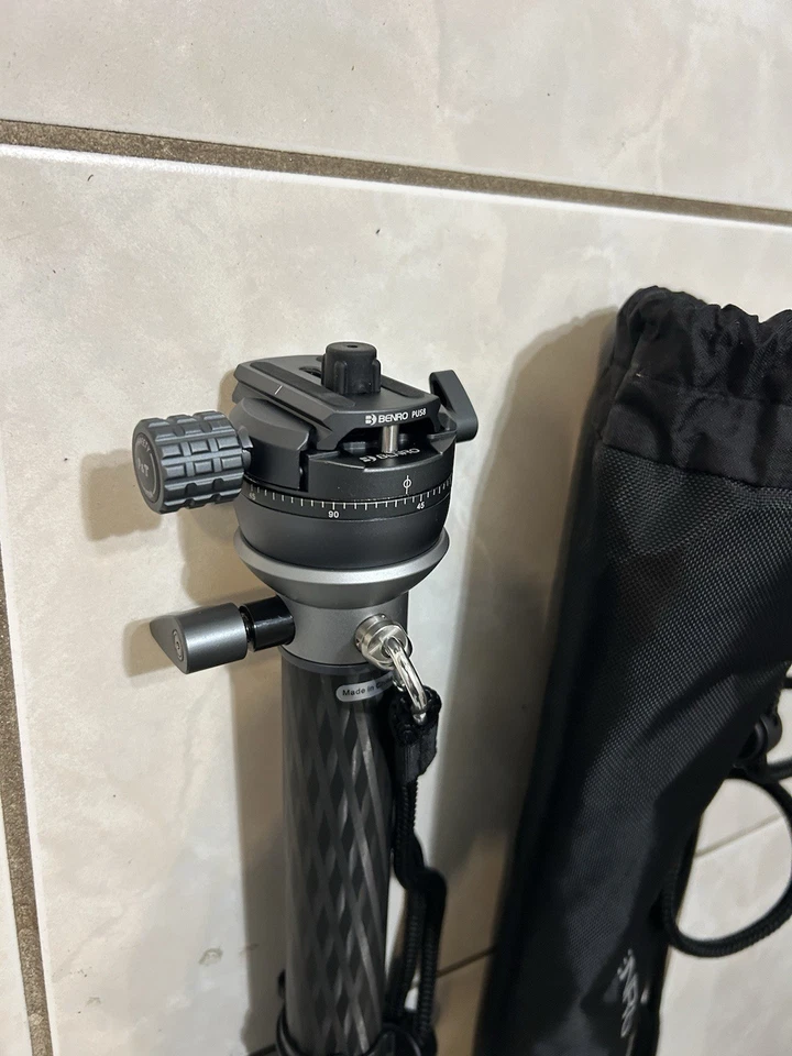 Monopie de fibra de carbono Benro MSDPL46C CN SupaDupa con cabezal nivelador (62") Foto 2 de 4