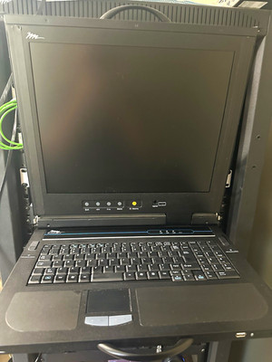 Middle Atlantic Products Dual Rail LCD Console Rackmount RM-KB-LCD17 Black