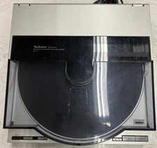 Technics Quartz SL-7 Direct Drive Automatic Turntable.
