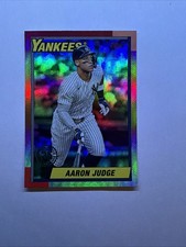 2025 Topps Update Series - Aaron Judge Pink Rainbow Foil 1990 #U90-30 Yankees