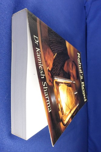 Signed Book RAHUL'S ROAD Kamlesh Sharma MEMORIES OF A FIJI INDIAN CHILDHOOD - Picture 11 of 12
