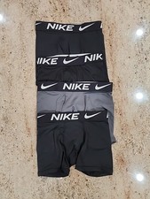 New Boy's NIKE Set Of 4 Boxer Brief Size S 6-8 years 