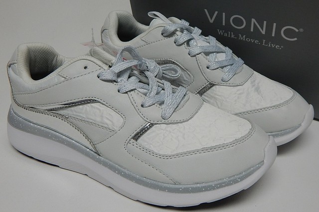 vionic adela sneaker