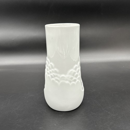 Vintage Thomas Germany / Rosenthal White Porcelain Vase 7 1/2” - Picture 4 of 8