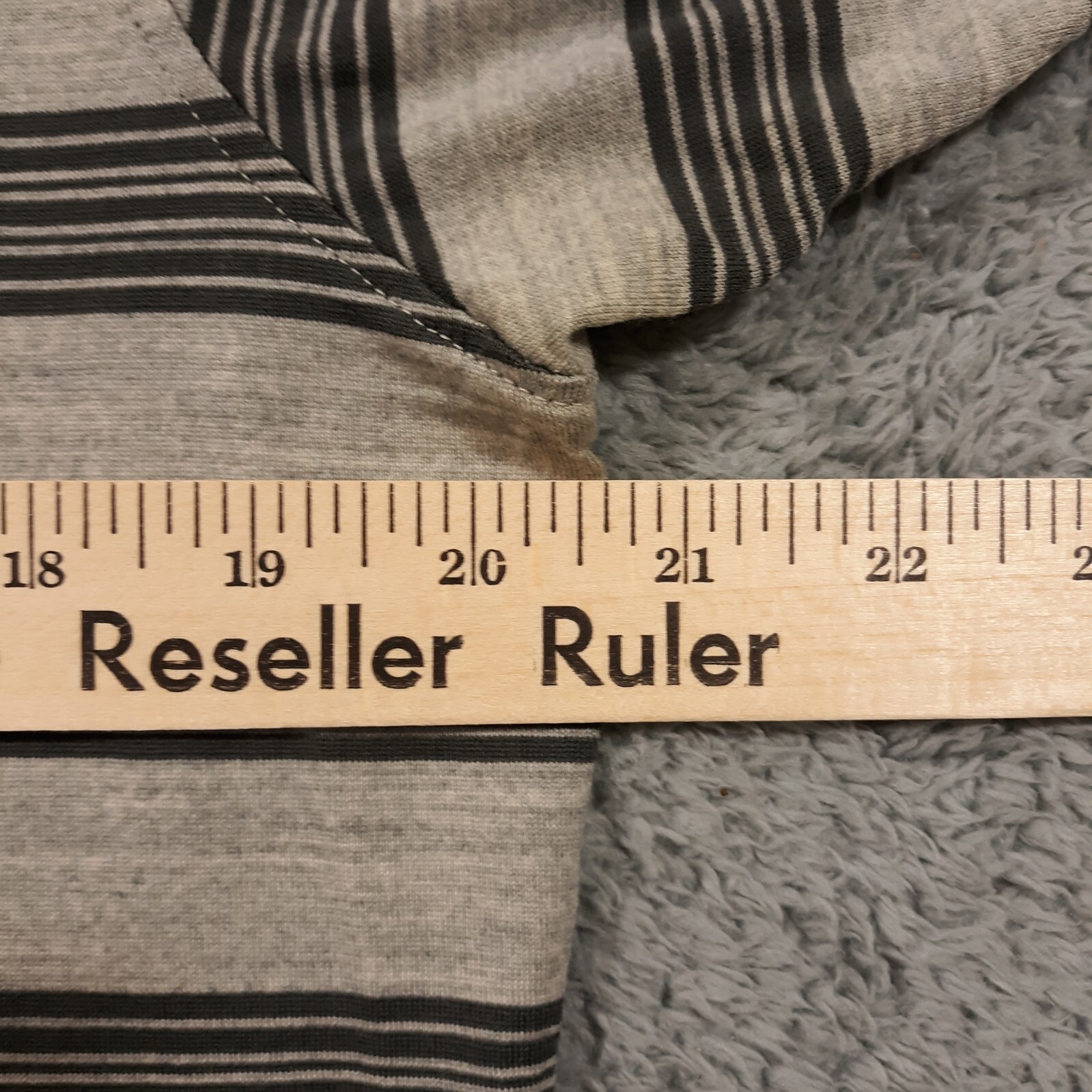 SmartWool Polo Shirt Mens Medium Merino Wool Striped Outdoor Gray