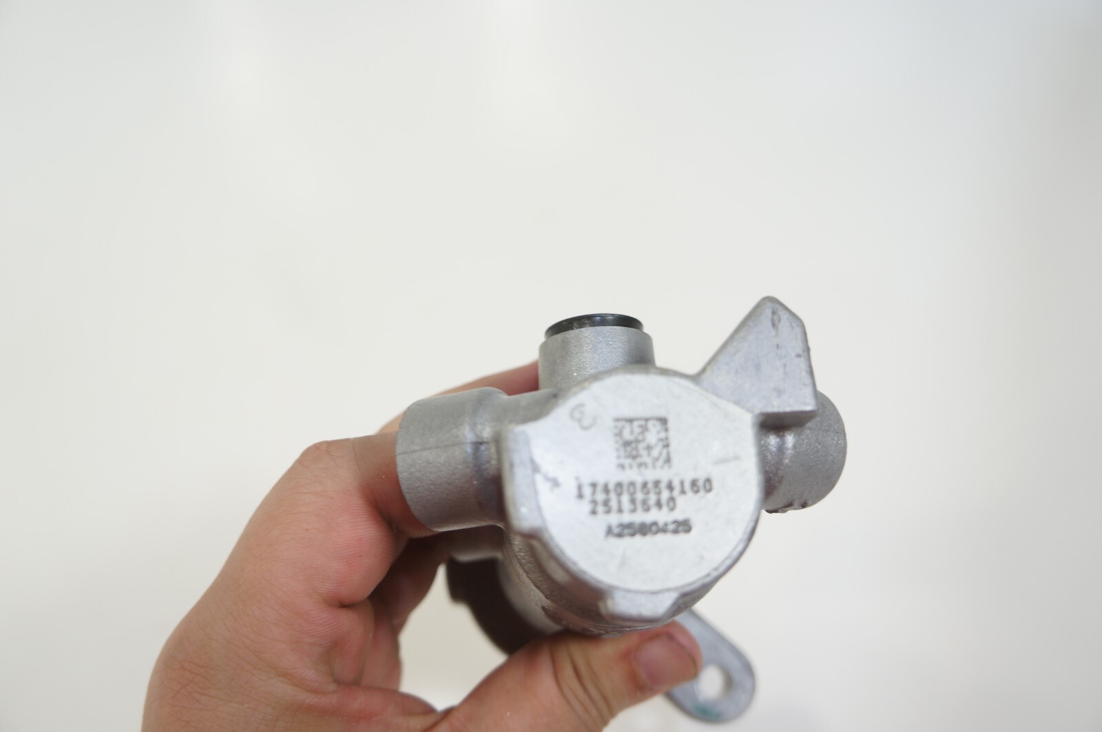 2014-2017 maserati ghibli brake booster master brake cylinder OEM