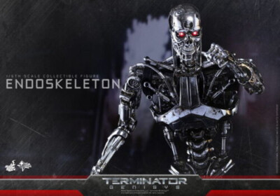 Hot Toys 1/6 MMS352 T800 Terminator Genisys Endoskeleton Action