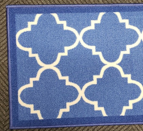 TEXTILE KITCHEN RUG (nonskid back)(20" x 30") BLUE BROOKLYN TRELLIS DESIGN, WW - Picture 4 of 9