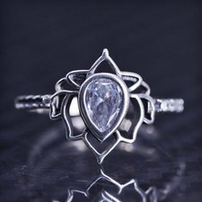 Size 5, vintage sterling silver 925 band ring with flower cz