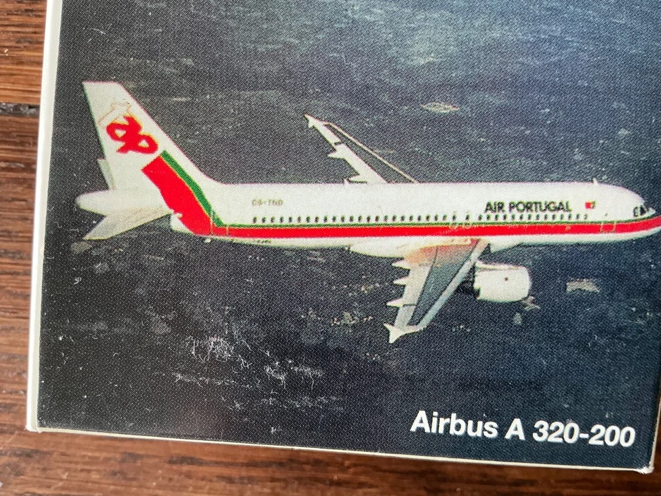 Schabak TAP Air Portugal Airbus A320-200 Diecast Model Plane 1:600 – New in Box - Image 3 of 4