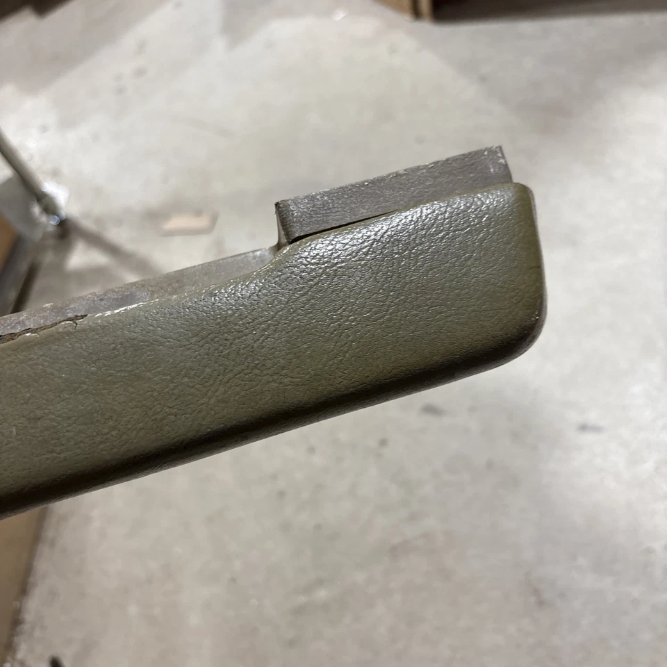 Impala GTO 442 1968-1972 Skylark Chevelle Lemans reposabrazos núcleo lateral del pasajero Foto 4 de 4