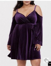 NWT Torrid Mini Velvet Cold Shoulder Surplice Dress Size 4( 4x or 26)