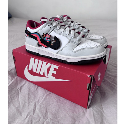 Nike Dunk Low GS  Year of the Dragon  Lunar New Year White/Black/Red  5Y Rare!
