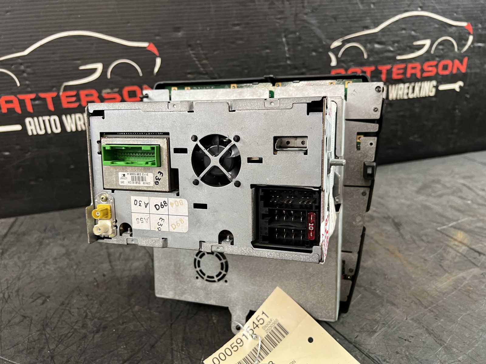 03-08 BENTLEY CONTINENTAL RADIO STEREO COMMAND HEAD UNIT NAVIGATION ID 3W0035008