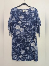 H&M Size 4 Navy Blue and White Floral Toile Tie-Sleeve Shift Dress
