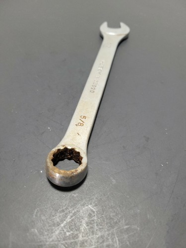 Husky USA Combination Wrench 5/8" SAE 33020 12 Point - Picture 9 of 12