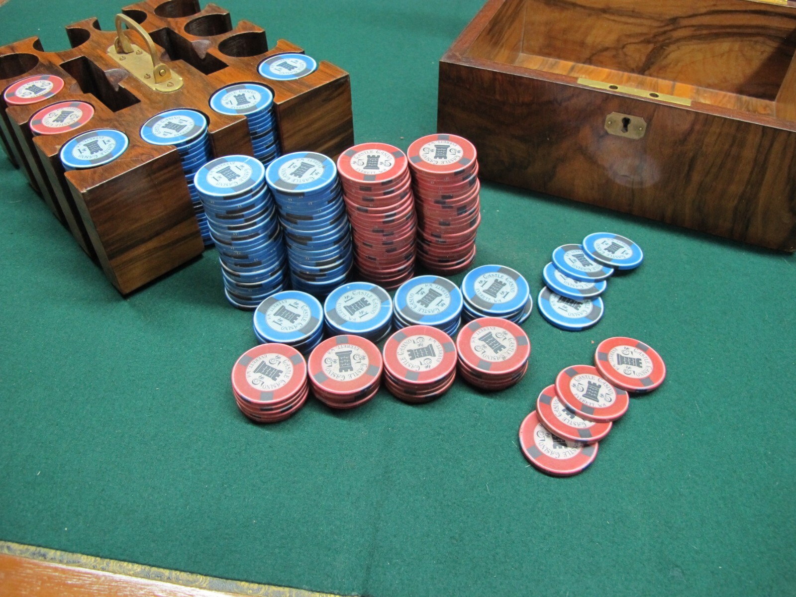 Set REAL CASINO CHIPS 1 5 Poker Cash Game Burl Wood Antique Box Chip
