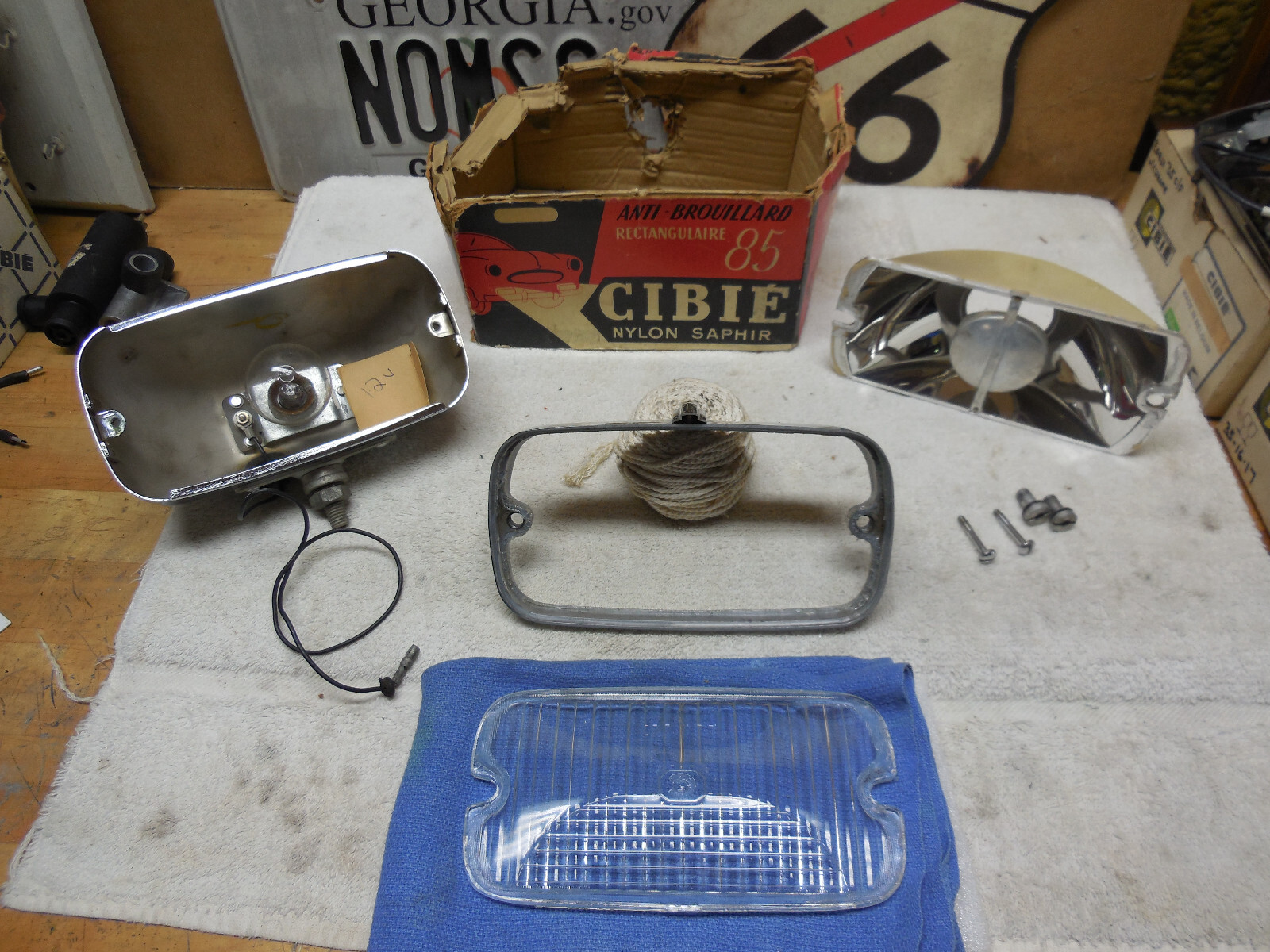 Cibie 85 Nylon Saphir FOG lamp single unit in OE box circa 1965 NOS Maserati
