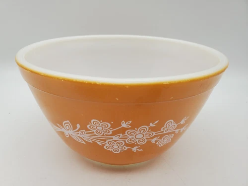 Vintage Pyrex Butterfly Gold #401 Mixing Bowl 1.5 Pint, Excellent Cond, No Chips