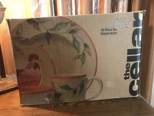 THE CELLAR Macy's ROOSTER DINNERWARE 15 Pc Dinner & Salad Plates, Bowls Mugs NEW