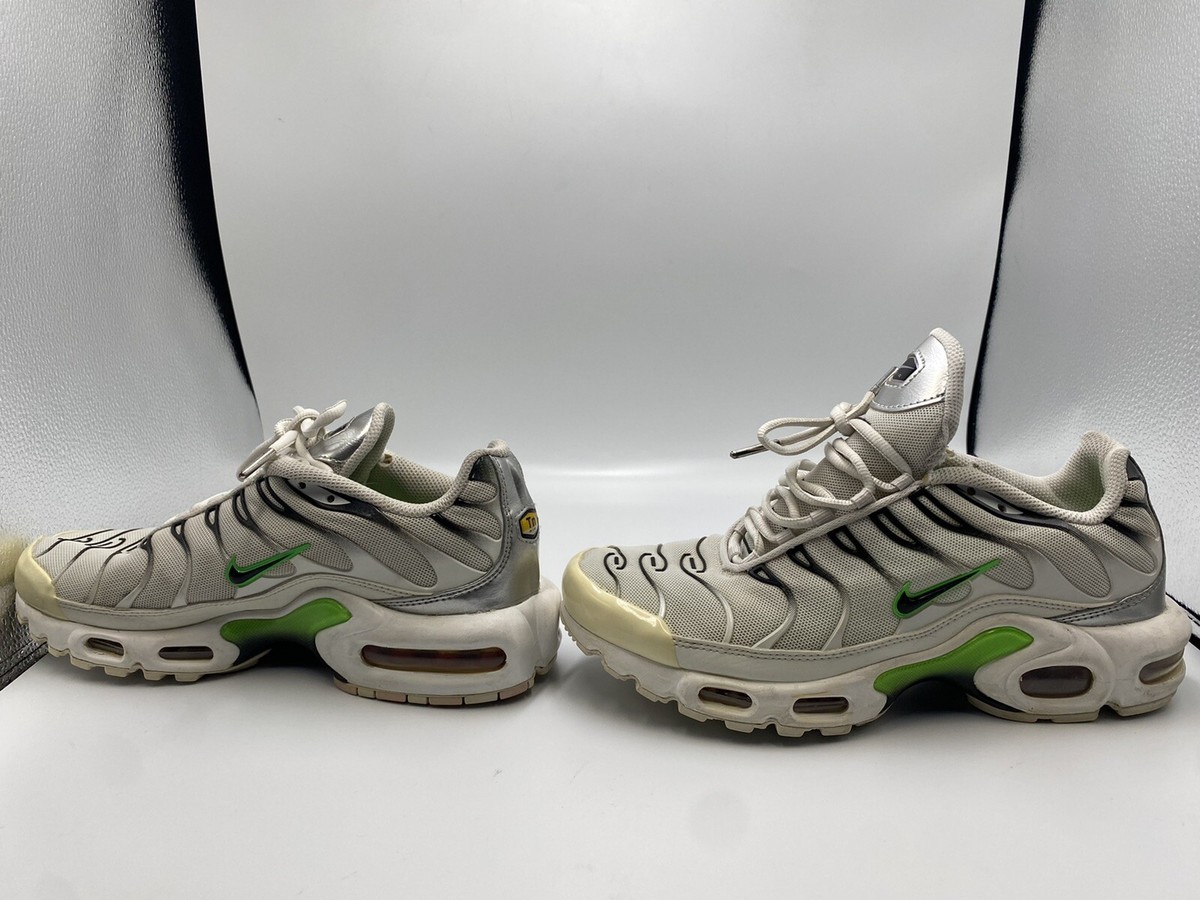 靴 W Nike Air Max Plus SE NIKE W AIR MAX PLUS SE PLAYFUL PINK/BLACK（ナイキ ウィメンズ