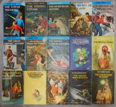 19 books HARDY BOYS lot most vintage 1 4 6 7 8 9 12 14 22 23 24 26 29 30 32 59