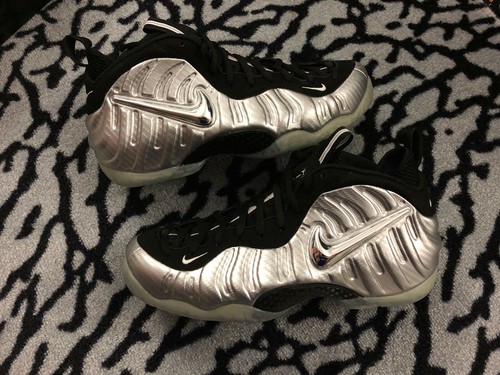 nike posite silver