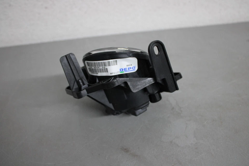 2007 2008 2009 2010 NISSAN ALTIMA HYBRID RIGHT SIDE FOG LIGHT - Изображение 2 из 4