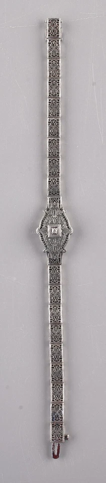 *Pulsera Art Deco de diamantes de oro blanco de 14k para muñeca de hasta 5,75" Foto 2 de 4